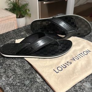 Louis Vuitton Sandals u0026 Flip-Flops for Men - Poshmark